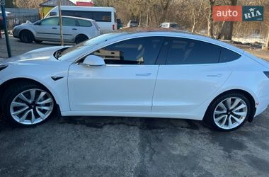 Tesla Model 3  2018