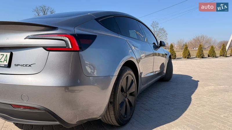 Седан Tesla Model 3 2024 в Ковелі