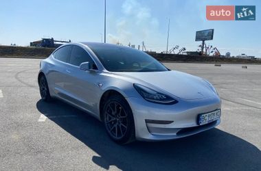 Tesla Model 3 2018