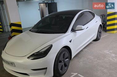 Tesla Model 3  2023