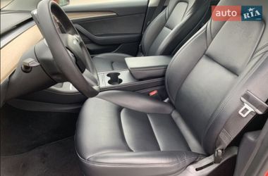 Седан Tesla Model 3 2022 в Киеве