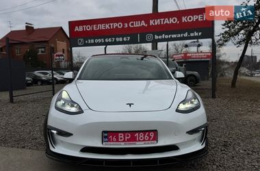 Tesla Model 3 2021