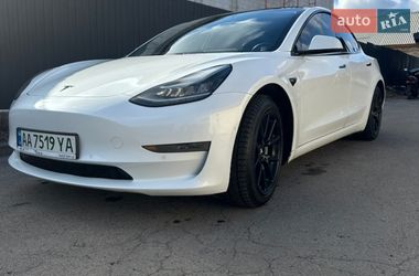 Tesla Model 3  2018