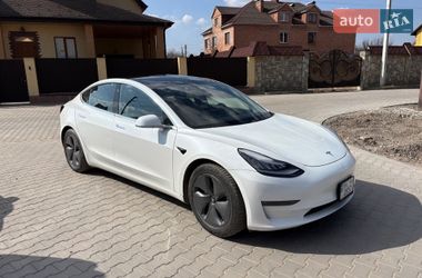 Tesla Model 3  2020