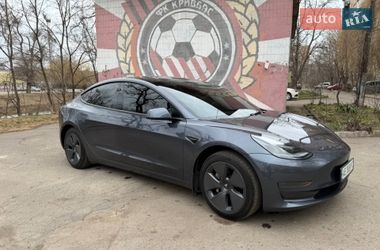 Tesla Model 3  2023
