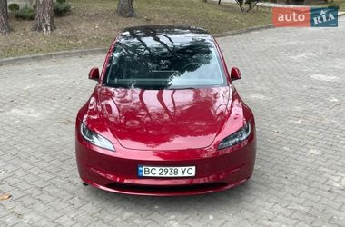 Tesla Model 3  2024