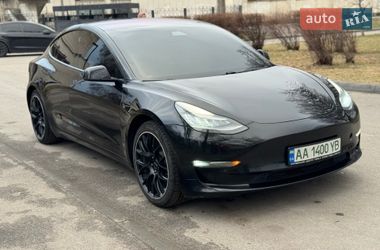 Tesla Model 3 2018