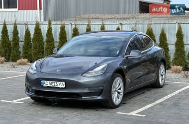 Tesla Model 3 2019