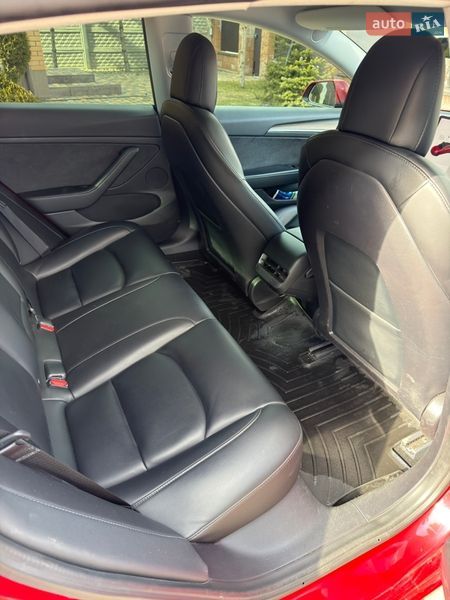 Седан Tesla Model 3 2021 в Білій Церкві