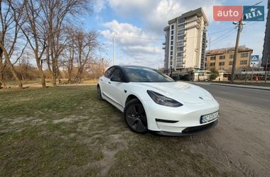 Tesla Model 3  2023