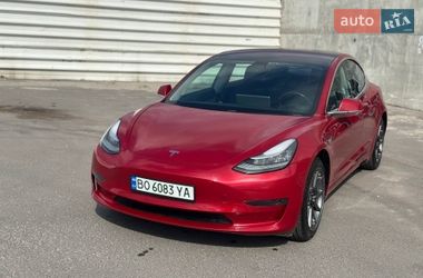 Tesla Model 3  2019