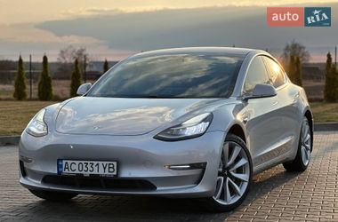 Tesla Model 3  2017