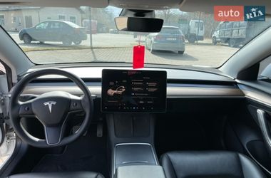 Седан Tesla Model 3 2022 в Львові