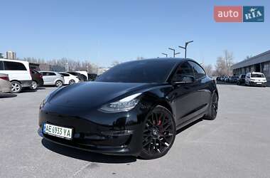 Tesla Model 3  2019