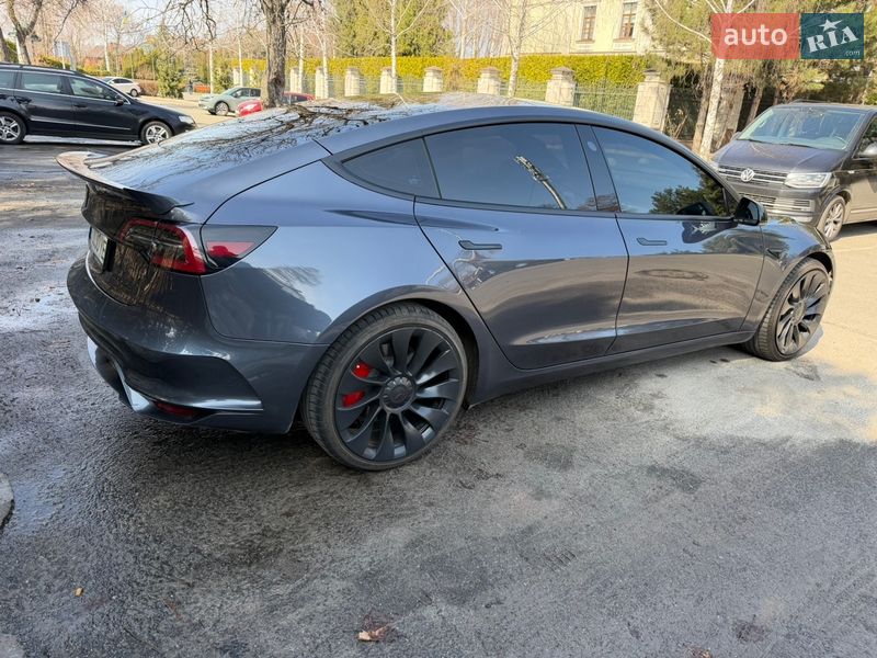 Седан Tesla Model 3 2023 в Киеве фото 4 Седан Tesla Model 3 2023 в Киеве