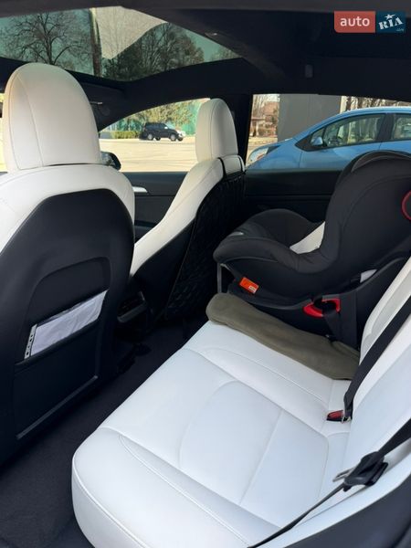 Седан Tesla Model 3 2023 в Киеве фото 15 Седан Tesla Model 3 2023 в Киеве