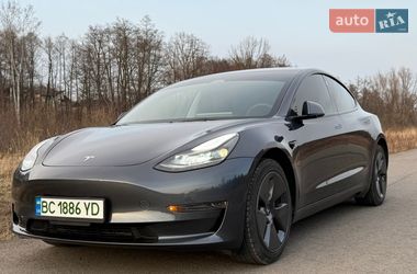 Tesla Model 3  2023