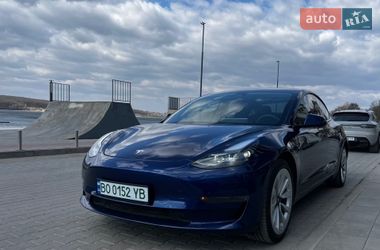 Tesla Model 3  2023