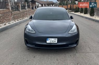 Tesla Model 3  2023