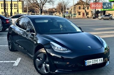Tesla Model 3  2019
