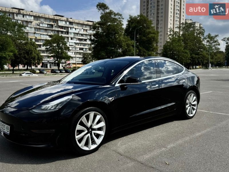 Tesla Model 3 2019