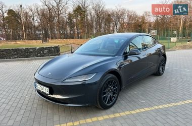 Tesla Model 3  2024