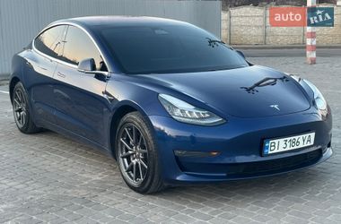 Tesla Model 3  2018