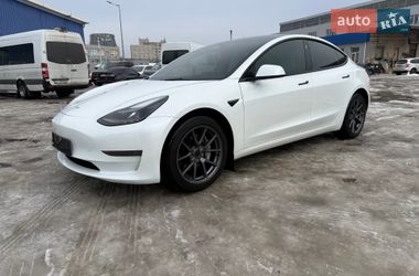 Tesla Model 3  2023