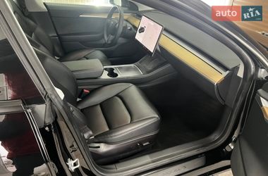 Седан Tesla Model 3 2021 в Львові