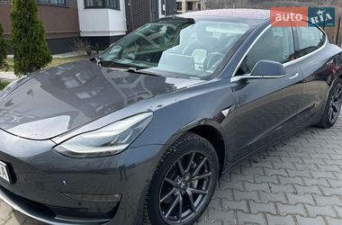 Tesla Model 3  2017
