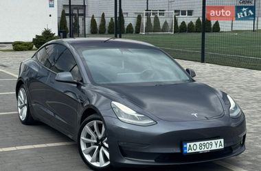 Tesla Model 3  2019