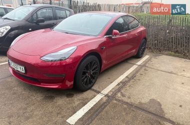 Tesla Model 3  2018