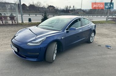 Tesla Model 3  2019