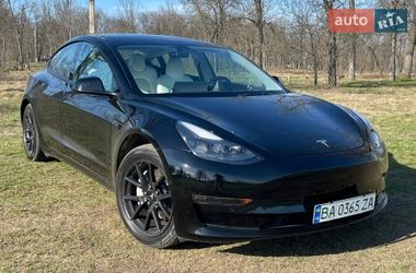 Tesla Model 3 2022
