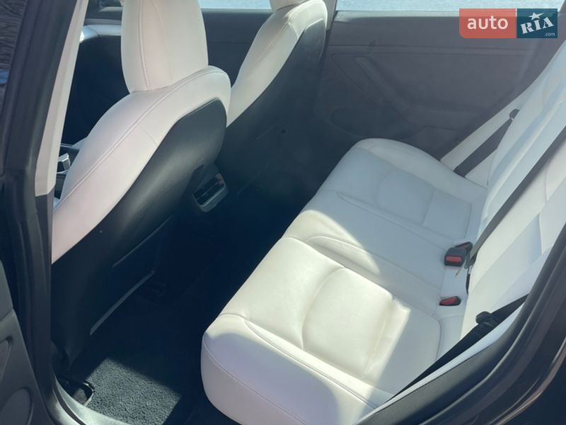 Седан Tesla Model 3 2022 в Кропивницькому фото 11 Седан Tesla Model 3 2022 в Кропивницькому