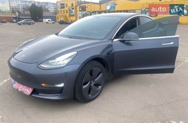 Tesla Model 3 2019
