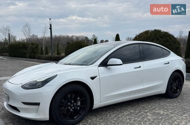Tesla Model 3  2023