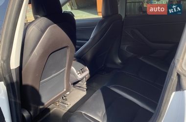 Седан Tesla Model 3 2019 в Рівному