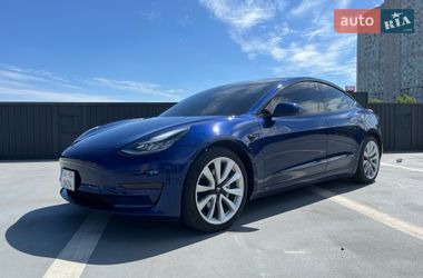 Tesla Model 3  2018