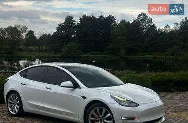 Tesla Model 3 2021