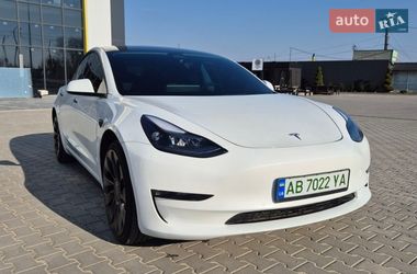 Tesla Model 3  2022