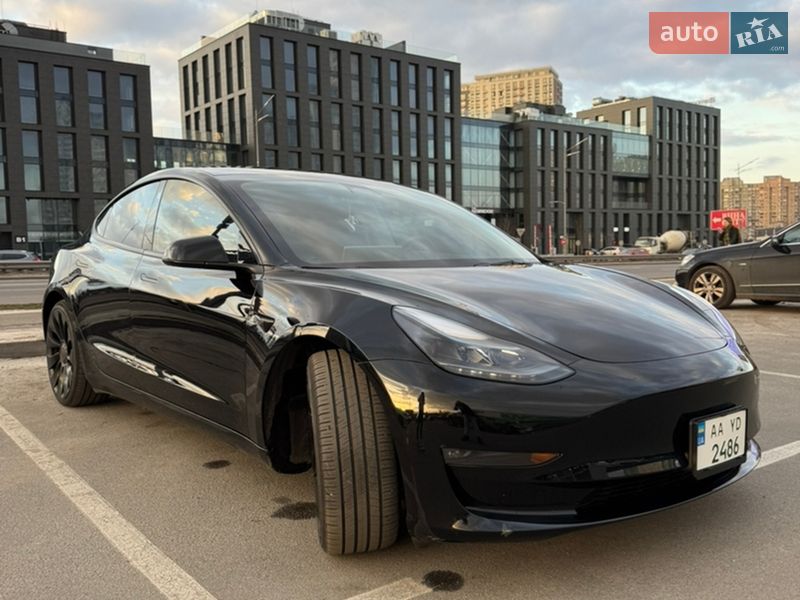 Tesla Model 3 2023