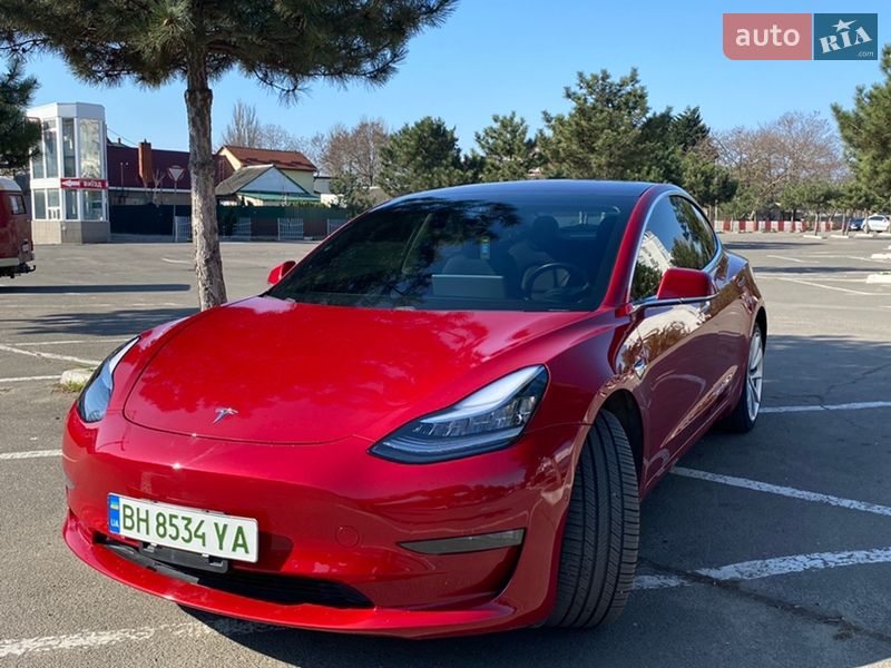 Tesla Model 3 2018