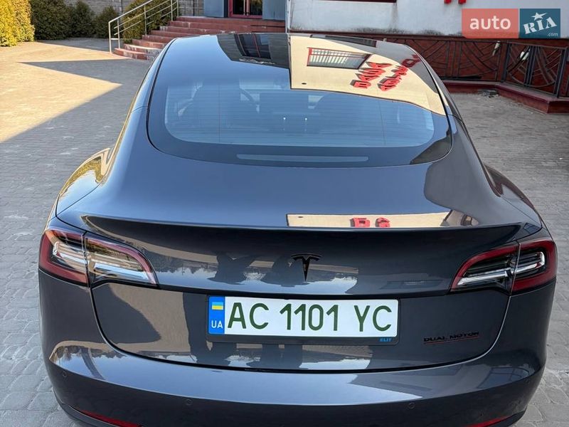 Седан Tesla Model 3 2022 в Луцке фото 4 Седан Tesla Model 3 2022 в Луцке