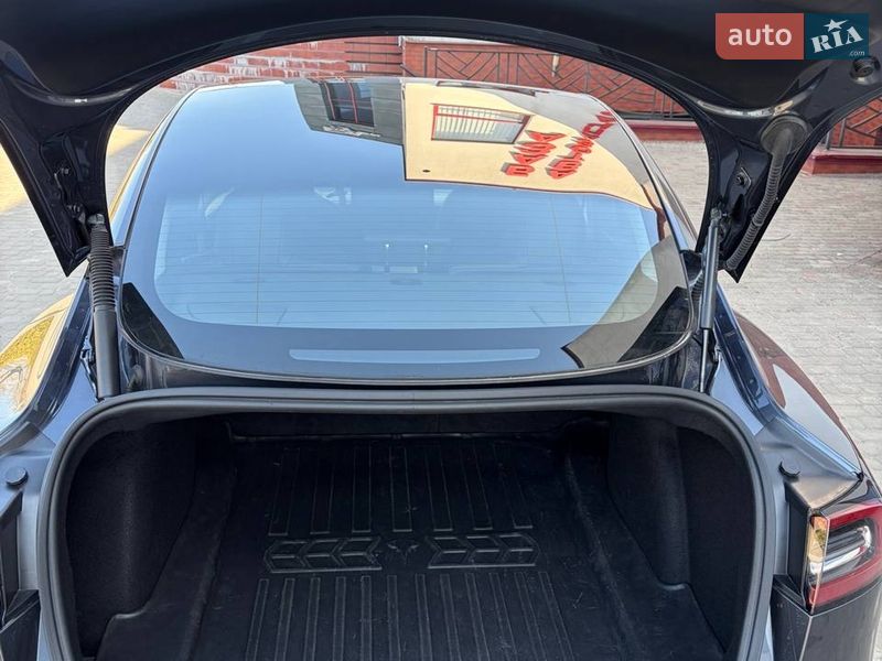Седан Tesla Model 3 2022 в Луцке фото 23 Седан Tesla Model 3 2022 в Луцке