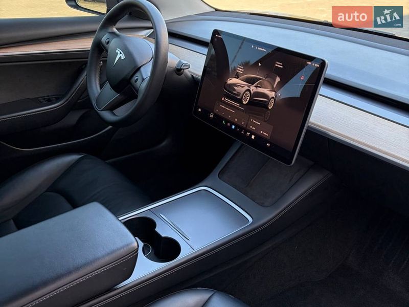 Седан Tesla Model 3 2022 в Луцке фото 34 Седан Tesla Model 3 2022 в Луцке