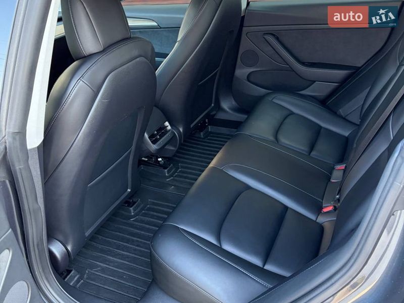 Седан Tesla Model 3 2022 в Луцке фото 43 Седан Tesla Model 3 2022 в Луцке