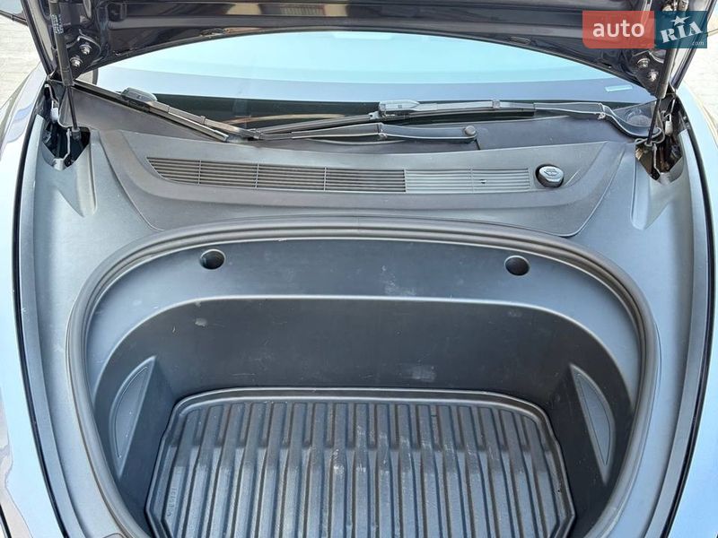 Седан Tesla Model 3 2022 в Луцке фото 45 Седан Tesla Model 3 2022 в Луцке