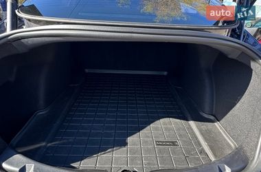 Седан Tesla Model 3 2022 в Киеве