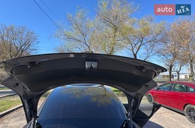 Седан Tesla Model 3 2022 в Киеве